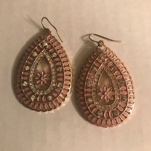 Women’s earrings
